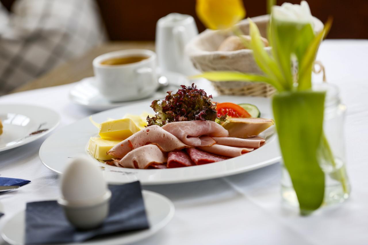 Hotel Zur Schloss-Schmiede Kuhbach  Εξωτερικό φωτογραφία